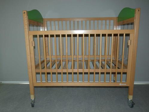 SPIJLENBEDJE met tralies van merk WESCO : 3 exemplaren, Kinderen en Baby's, Babywiegjes en Ledikanten, Gebruikt, Ledikant, Ophalen