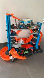 Hotwheels ultimate garage met looping en haai, Kinderen en Baby's, Speelgoed | Racebanen, Ophalen, Zo goed als nieuw