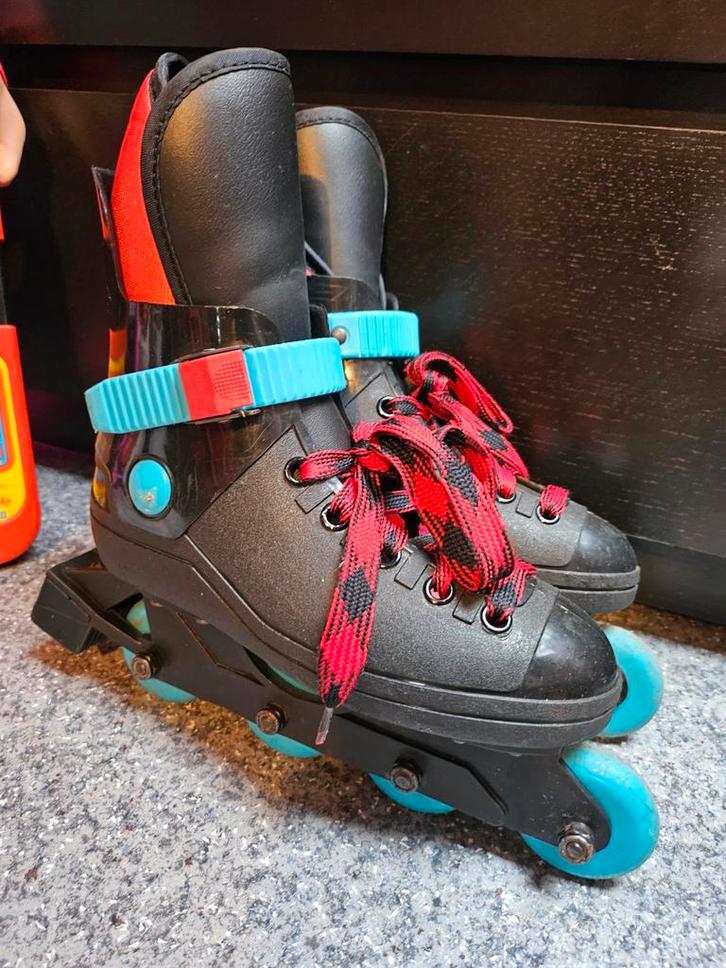 Rolschaatsen uit de jaren 90, Sport en Fitness, Skeelers, Zo goed als nieuw, Ophalen of Verzenden