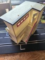 carrera tribune alsook scaletrix gebouw vintage, Hobby en Vrije tijd, Modelauto's | 1:32, Ophalen of Verzenden, Zo goed als nieuw