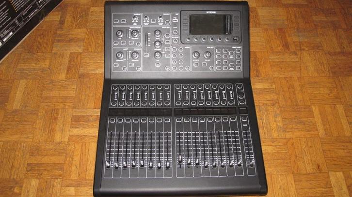 Midas M32R, Muziek en Instrumenten, Mengpanelen, Zo goed als nieuw, 20 kanalen of meer, Ophalen