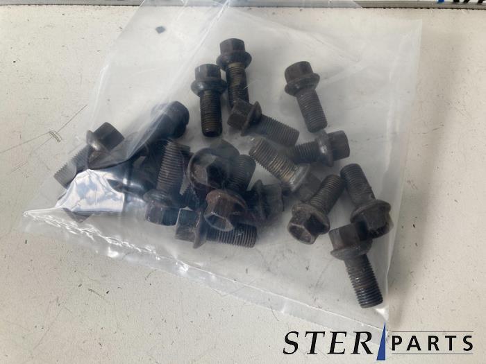 Kit boulons de roue d'un Mercedes B-Klasse, Autos : Pièces & Accessoires, 3 mois de garantie, Utilisé, -, -