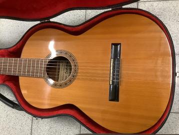 Beschrijving Joan CashiMira Model 20 klassieke gitaar