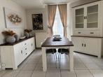 Salle à manger, Ophalen, Zo goed als nieuw