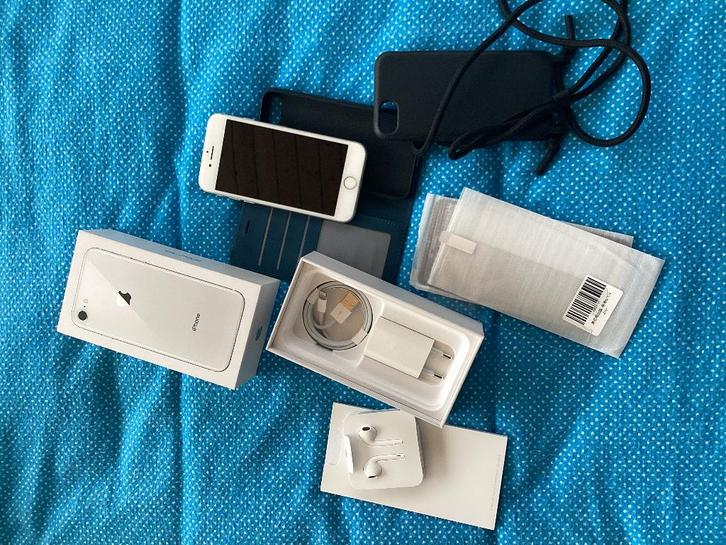 iPhone 8   128 GB etat nickel, Telecommunicatie, Mobiele telefoons | Apple iPhone, Zo goed als nieuw, 128 GB, Zonder simlock, iPhone 8