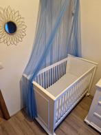 Wit houten babybedje – stevig & tijdloos, Kinderen en Baby's, Ophalen, Zo goed als nieuw