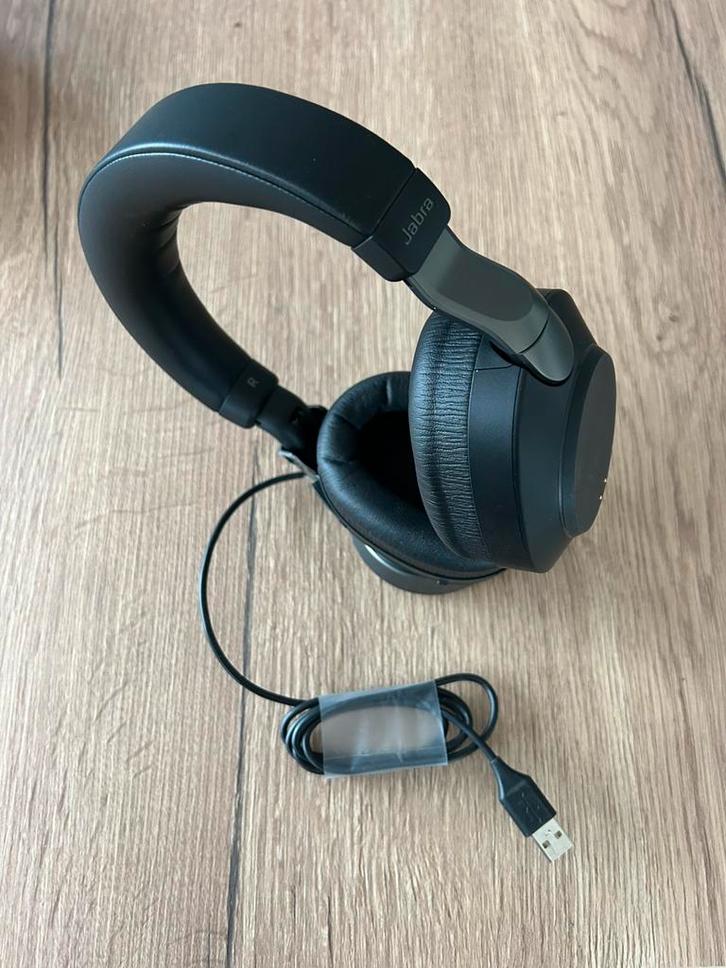 Jabra evolve 2 85 nieuw met laadstation, Informatique & Logiciels, Casques micro, Neuf, Over-ear, Enlèvement