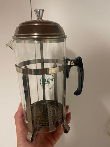 Koffiemaker beschikbaar voor biedingen