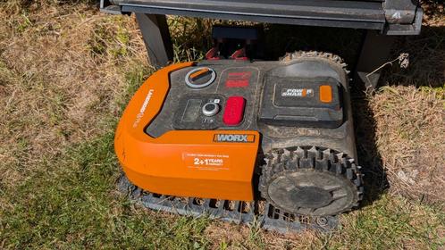 Worx Landroid WR167E M plus, Tuin en Terras, Grasmaaiers, Zo goed als nieuw, Accu-grasmaaier, Ophalen