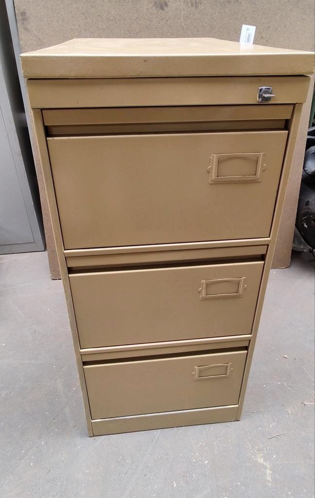 Archiefkast ladekast opbergkast lockerkast dossierkast geel, Huis en Inrichting, Kasten | Roldeurkasten en Archiefkasten, Gebruikt