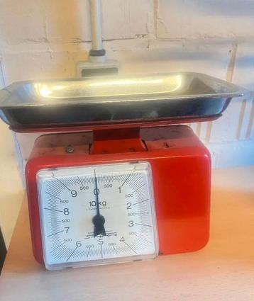 Vintage weegschaal , stube , tot 10 kilo beschikbaar voor biedingen