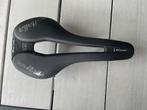 Selle italia flite superflow zadel, Fietsen en Brommers, Ophalen, Zo goed als nieuw, Zadel