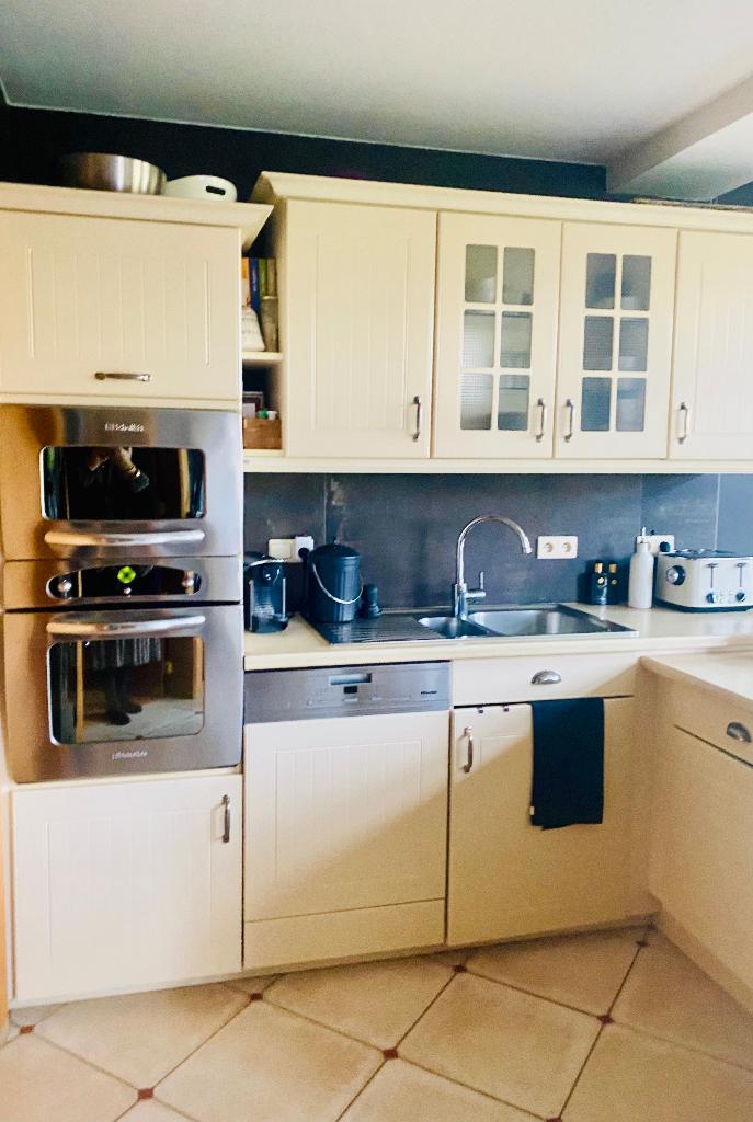 Cuisine équipée SCHMIDT, Maison & Meubles, Cuisine | Cuisines complètes, Utilisé, Crème, Enlèvement