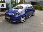 Toyota Yaris Dynamic + Sensoren achter, Automaat, Zwart, Blauw, 1490 cc