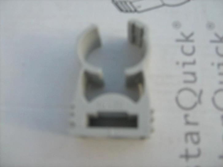 VEND 221 ATTACHES TUBES STARQUICK, Bricolage & Construction, Quincaillerie & Fixations, Neuf, Autres types, Enlèvement