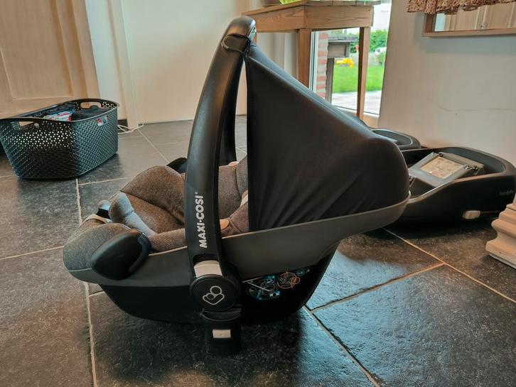 Maxi cosi met hoes, Kinderen en Baby's, Autostoeltjes, Gebruikt, Maxi-Cosi, Isofix, Ophalen