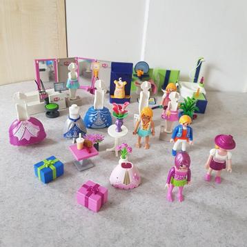 Playmobil set met badkamer en paspoppen en set met slaapzaal beschikbaar voor biedingen