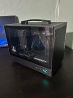 ITX Mini Gamer PC — RTX 5080 + i7 12700K — Draagbeugel, Computers en Software, Ophalen, Le pc est monté avec différentes marques