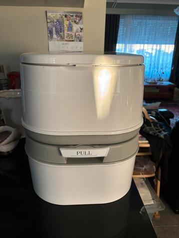 Portable toilet  beschikbaar voor biedingen