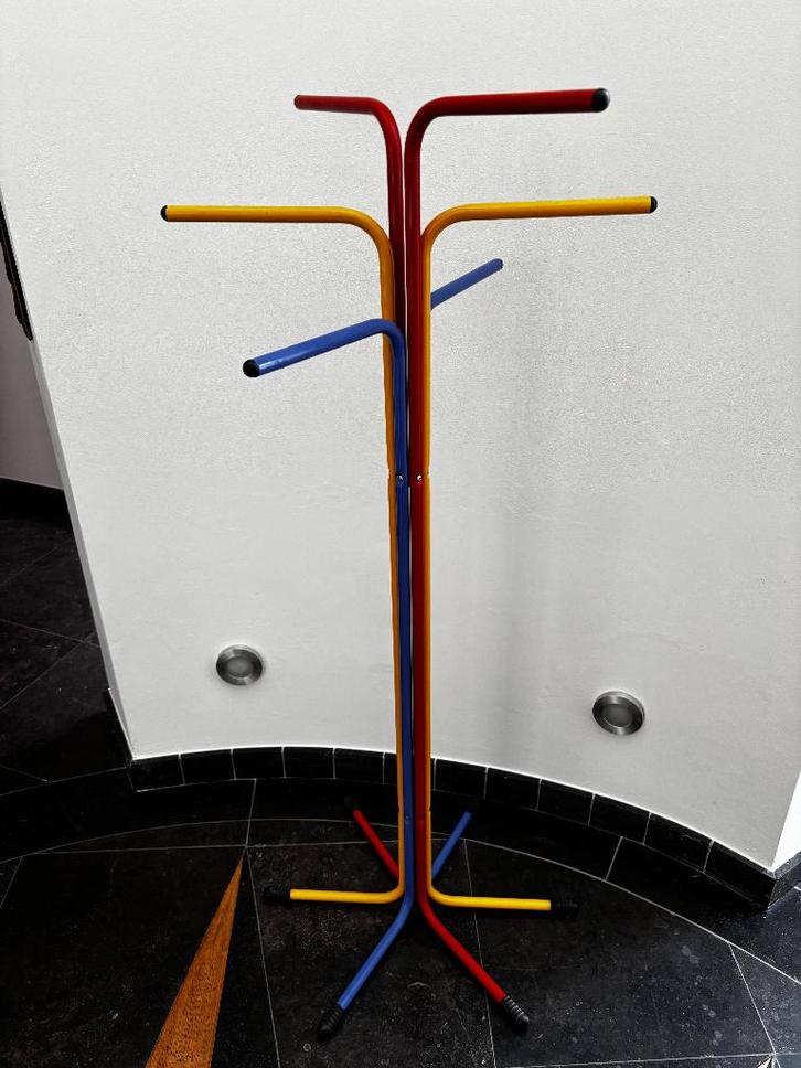 Kapstok Memphis Milano Model Plagg 1980, Huis en Inrichting, Woonaccessoires | Kapstokken, Zo goed als nieuw, Staande kapstok