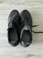 Voetbalschoenen te koop maat 42, Sport en Fitness, Schoenen, Ophalen of Verzenden, Zo goed als nieuw