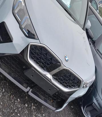 Calandre BMW X2 beschikbaar voor biedingen