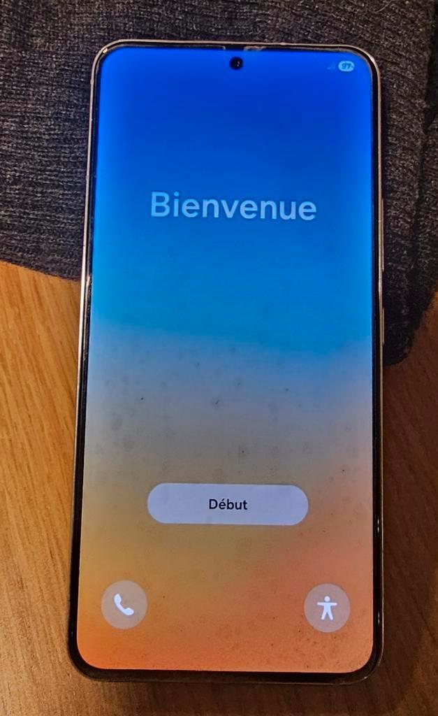 Samsung S22 128GB Blanc, Télécoms, Téléphonie mobile | Samsung, Comme neuf, Galaxy S22, 128 GB, Sans abonnement, Avec simlock (verrouillage SIM)