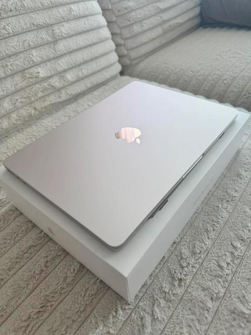 Apple MacBook Air M2 – Sterrenlicht (Goud) – Topstaat!, Computers en Software, Apple Macbooks, MacBook, 256 GB, 8 GB, Ophalen of Verzenden