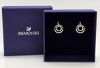 SWAROVSKI oorbellen, Handtassen en Accessoires, Oorbellen, Ophalen of Verzenden, Zo goed als nieuw, Zilver, Knopjes of Stekers
