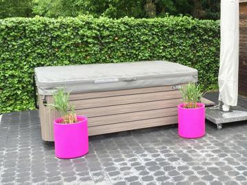 2 x fuchsia roze bloembakken voor buiten