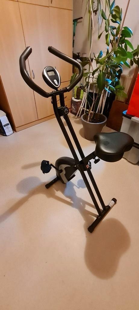 vélo d'appartement, Sport en Fitness, Fitnessapparatuur, Zo goed als nieuw, Hometrainer, Benen, Metaal, Ophalen