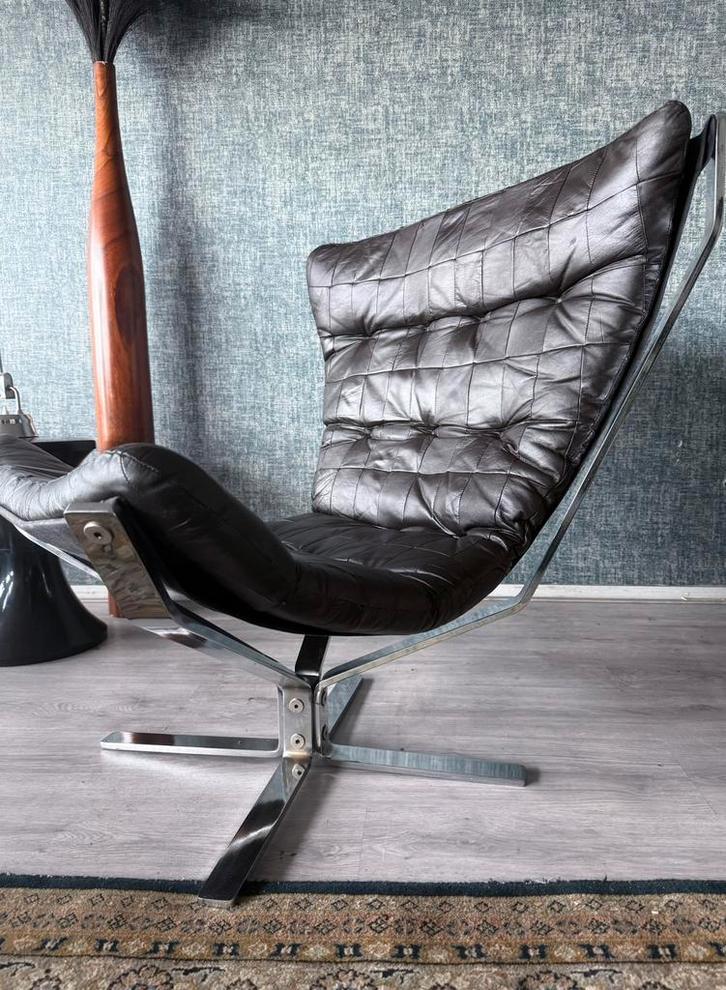 Vintage Falcon chair by Sigurd Ressell, Antiek en Kunst, Antiek | Meubels | Stoelen en Sofa's, Ophalen
