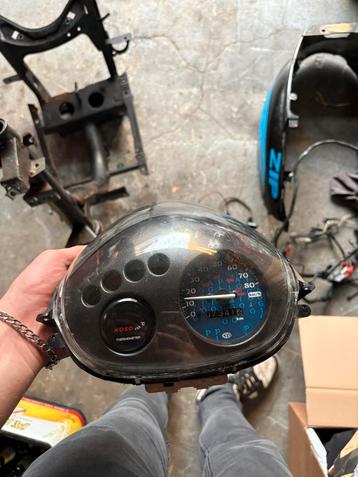 Piaggio zip sp 80 teller + termometer, Enlèvement, Comme neuf, Pot d'échappement, Aprilia