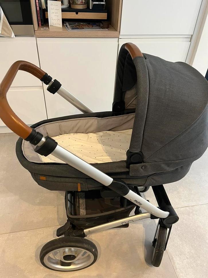 Kinderwagen mutsy nio, Kinderen en Baby's, Kinderwagens en Combinaties, Gebruikt, Kinderwagen, Mutsy, Met reiswieg, Verstelbare duwstang