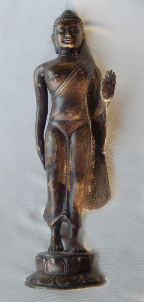 Indische staande Boeddha met geheven hand - brons H 31cm, Antiquités & Art, Art | Sculptures & Bois, Envoi