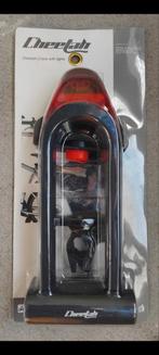 NIEUW – Cheetah U-slot met LED verlichting (in verpakking), Fietsen en Brommers, Fietsaccessoires | Fietssloten, Ophalen of Verzenden