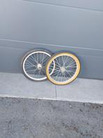 2 fietswielen 20 inch, Fietsen en Brommers, Fietsonderdelen, Ophalen, Zo goed als nieuw