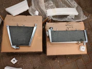 Honda VFR 400 NC30/nc35 grote race radiatoren. beschikbaar voor biedingen
