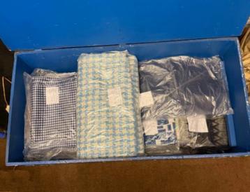 Stoffenassortiment te koop beschikbaar voor biedingen