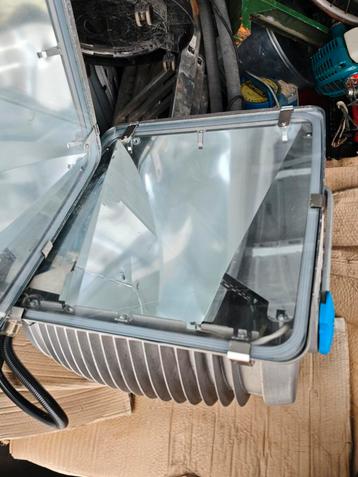 Projecteur Philippe neuf 4 pièce  0466302785 beschikbaar voor biedingen