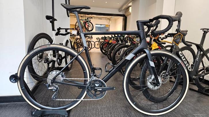 racefiets cannondale supersix evo disc ultegra (2022), Hobby en Vrije tijd, Overige Hobby en Vrije tijd, Zo goed als nieuw, Ophalen