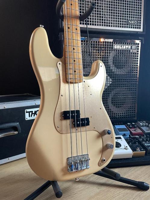 Fender Precision Classic 50s, Muziek en Instrumenten, Snaarinstrumenten | Gitaren | Bas, Zo goed als nieuw, Elektrisch, Ophalen