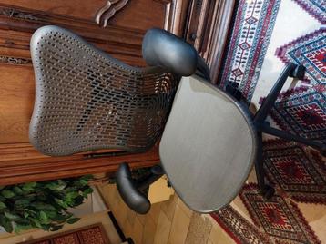 Herman miller mirra 2 ergo stoel beschikbaar voor biedingen