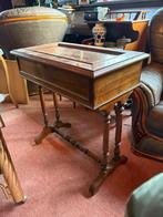 Antiek tafeltje, Ophalen