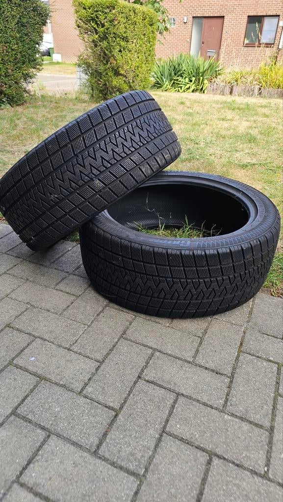 Pneus 275/40/R20, Enlèvement