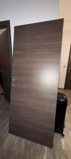 Bruine deur, Ophalen