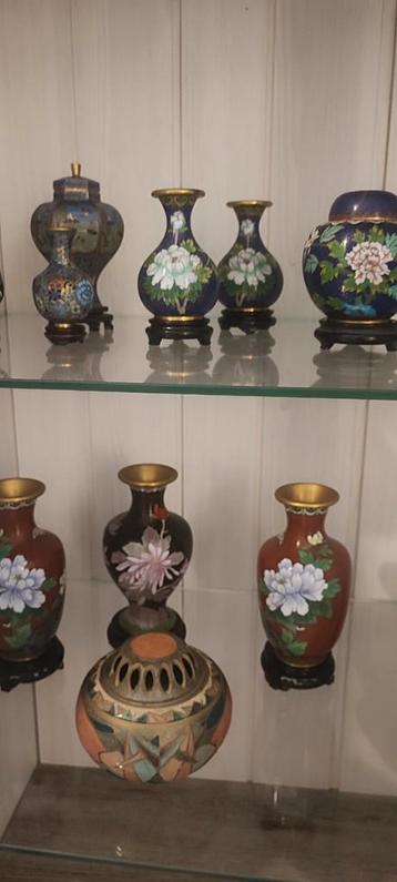 Totaal 11Vintage Chinese cloisonne met voet stuk beschikbaar voor biedingen