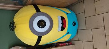 Minion mascotte pak beschikbaar voor biedingen