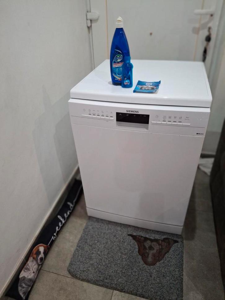 Lave vaisselle siemens iq 300 cuve en inox, Elektronische apparatuur, Vaatwasmachines, Zo goed als nieuw, Tussenbouw, 85 tot 90 cm