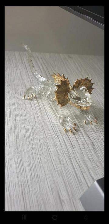 2 decoratieve glazen figuren beschikbaar voor biedingen